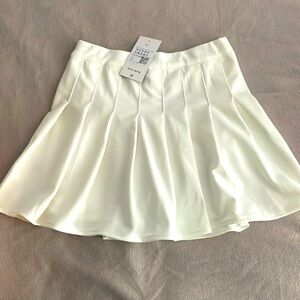 Pleated skort